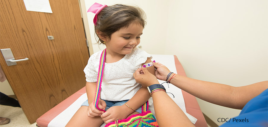Από 15 Δεκεμβρίου ξεκινούν οι εμβολιασμοί στα παιδιά 5-11 ετών article cover image