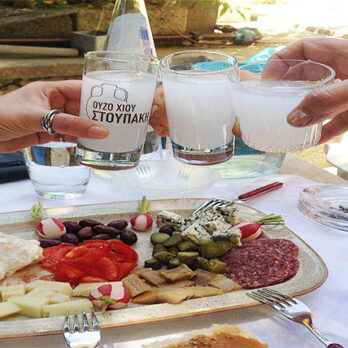 Το θαυματουργό ποτό των Ελλήνων… καθαρίζει τις αρτηρίες, προστατεύει το συκώτι και άλλες ασθένειες! cover image